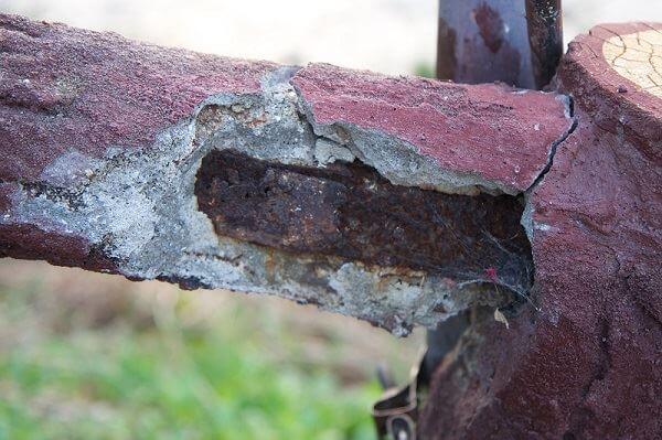 Corrosionpedia - What is Concrete Spalling? - Definition from